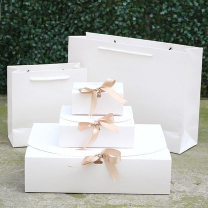 Gift Box Set: Stylish Square Packaging for Memorable Presents - Limited Stock!